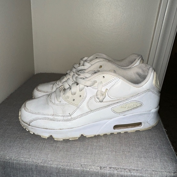 Nike Air Max White Sneakers - Picture 1 of 6